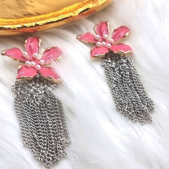 New ZARA Charisma flower chain fringe rhinestone dangle earrings - Picture 11 of 13